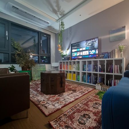 Humphreys 2 Min Vintage Korean Room بيونجتايك المظهر الخارجي الصورة